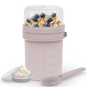 On-the-go muesli cup with spork